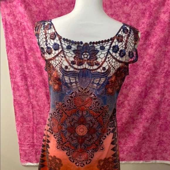 Asymmetrical Red, Blue and Black Sleeveless Tank Top - Picture 5 of 7